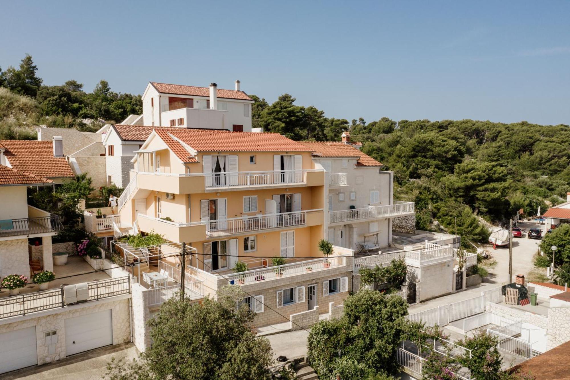 Apartments Sunny Elza Hvar Town Exteriér fotografie